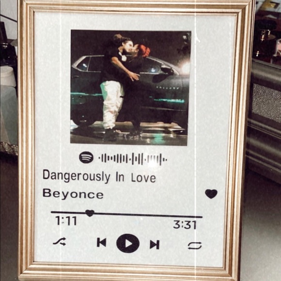 Stopify album frame glass cover